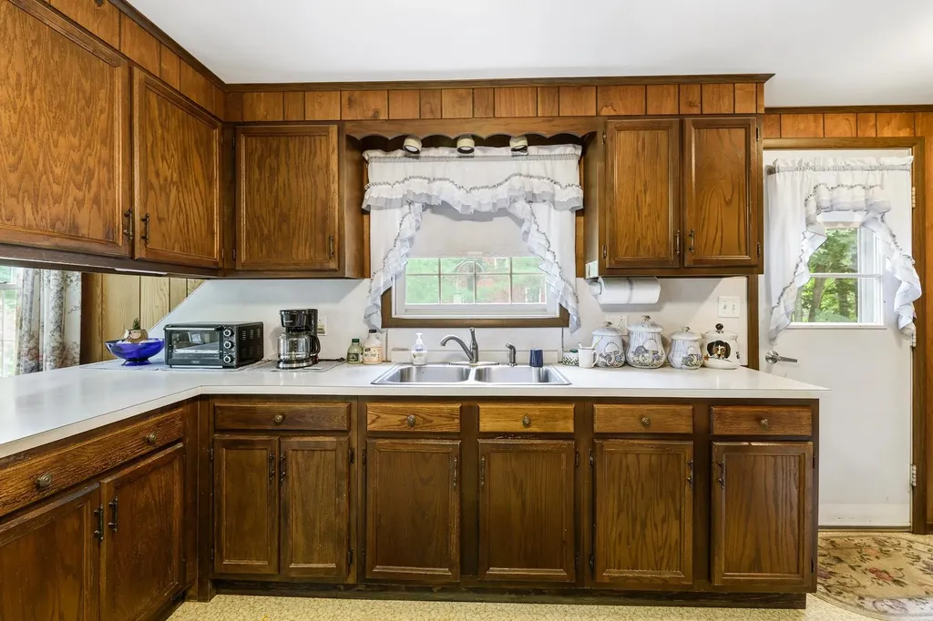 540 Route 103 Sunapee NH 03782