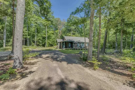7 Paugus Road Holderness NH 03245