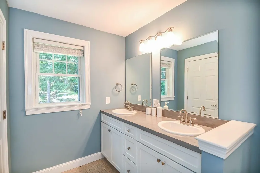 170 Clay Hill Road York ME 03909