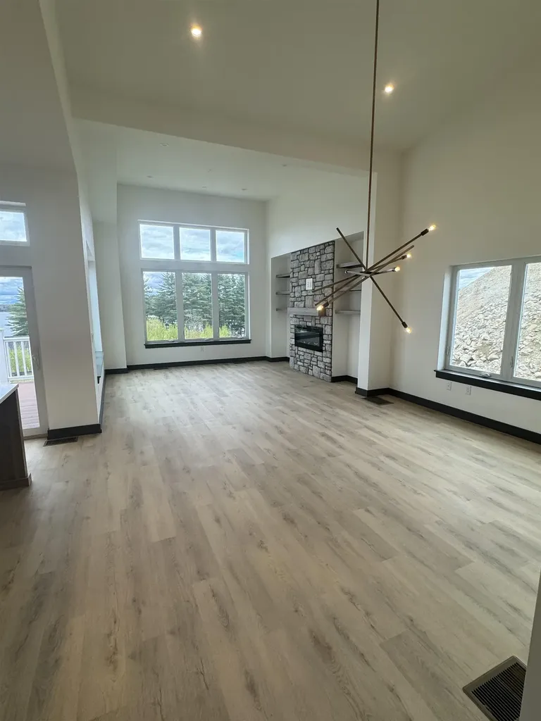 37 Vantage Point Drive Laconia NH 03246