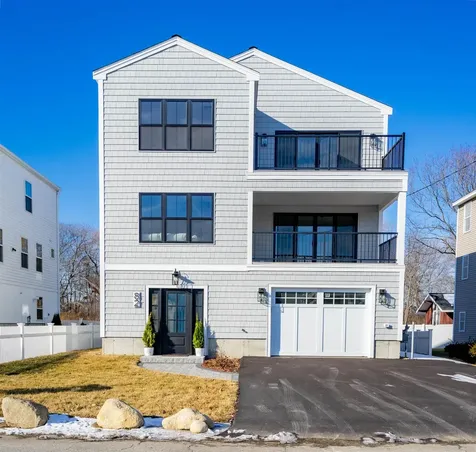 82 Kings Highway Hampton NH 03842