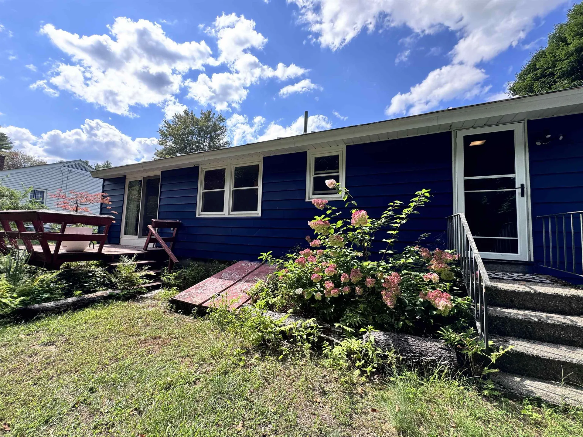 2 Whitcomb Lane Claremont NH 03743