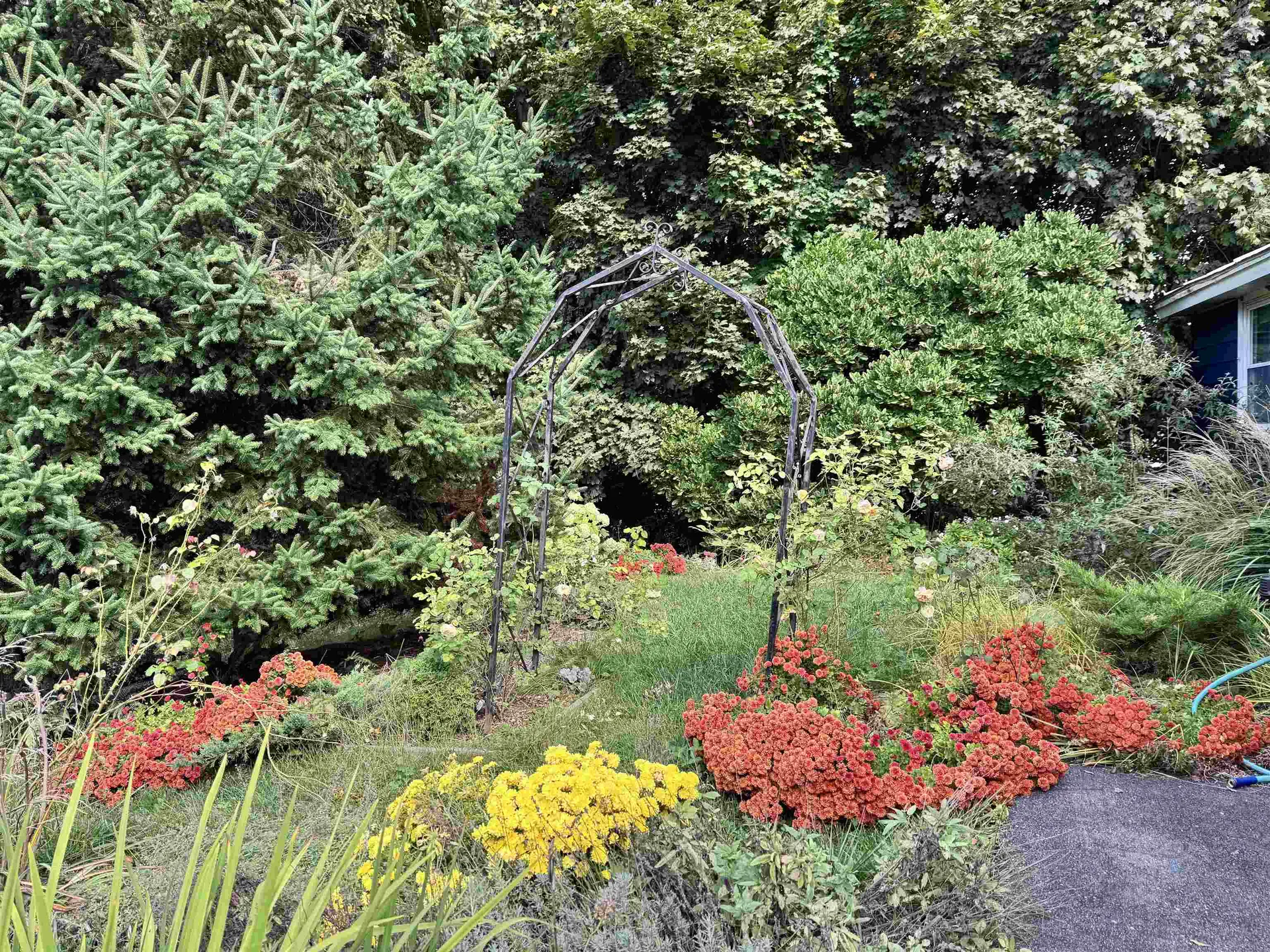 2 Whitcomb Lane Claremont NH 03743