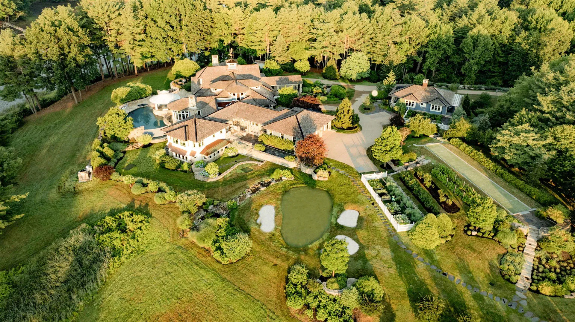 32 Wisteria Drive Dover NH 03820