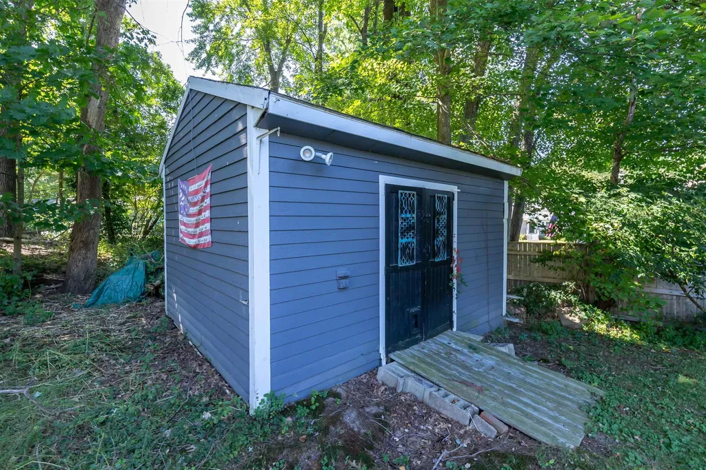 14 Coburn Avenue Pelham NH 03076
