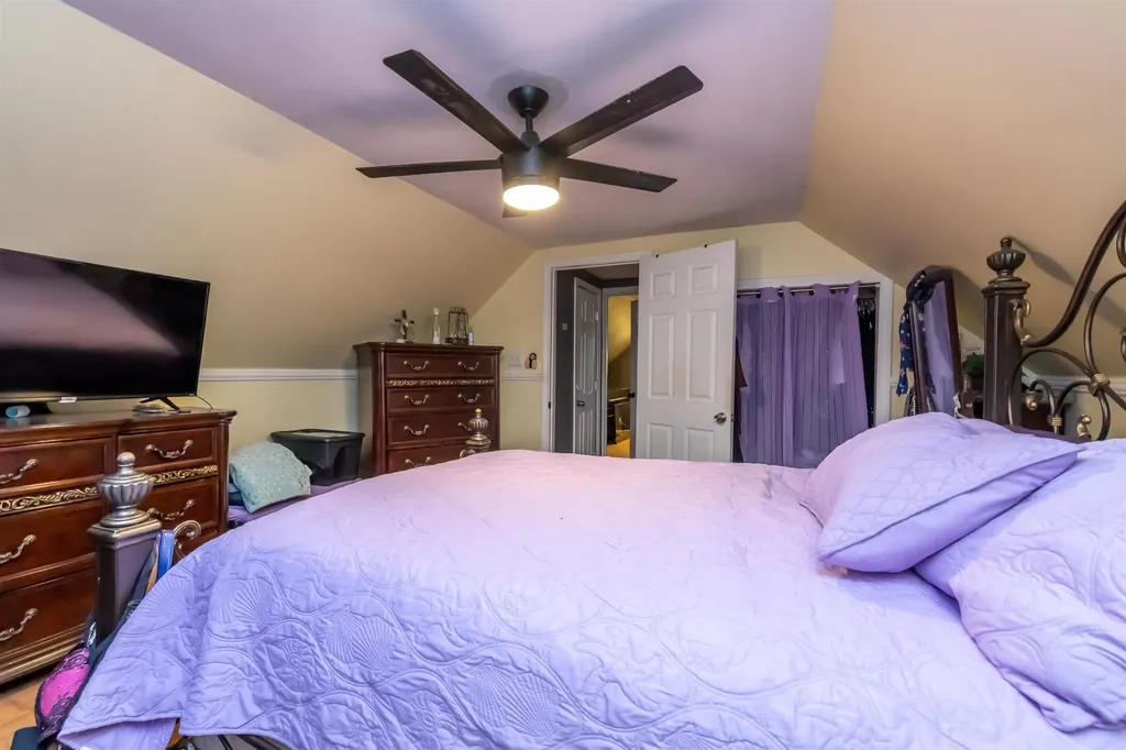 14 Coburn Avenue Pelham NH 03076