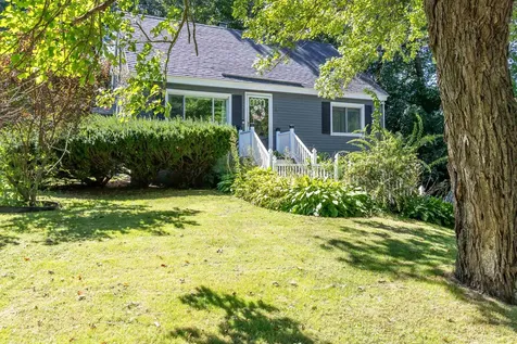 14 Coburn Avenue Pelham NH 03076
