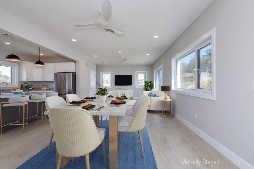 21 Windsor Lane Hudson NH 03051