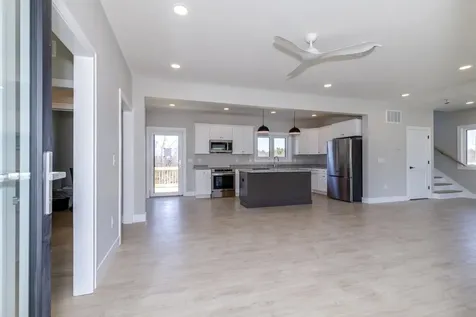 21 Windsor Lane Hudson NH 03051