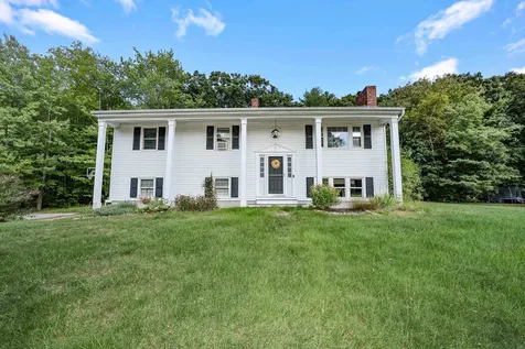 3 Thomas Street Windham NH 03087