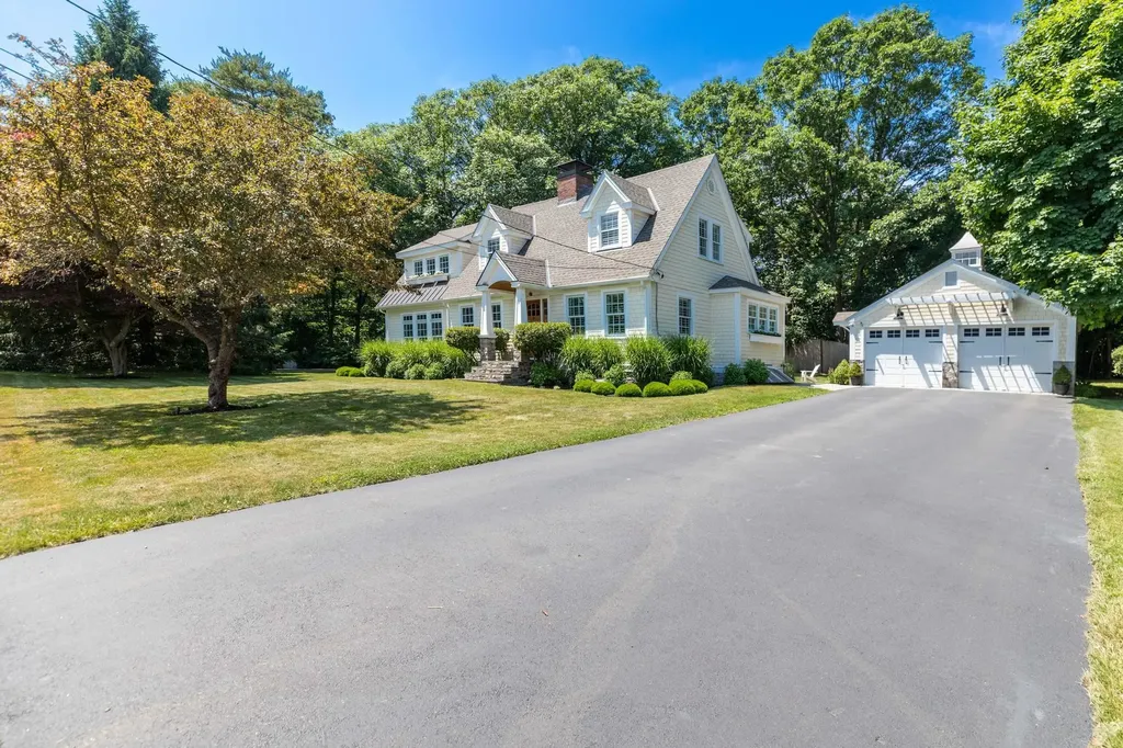 30 Gray Lodge Road Kittery ME 03904