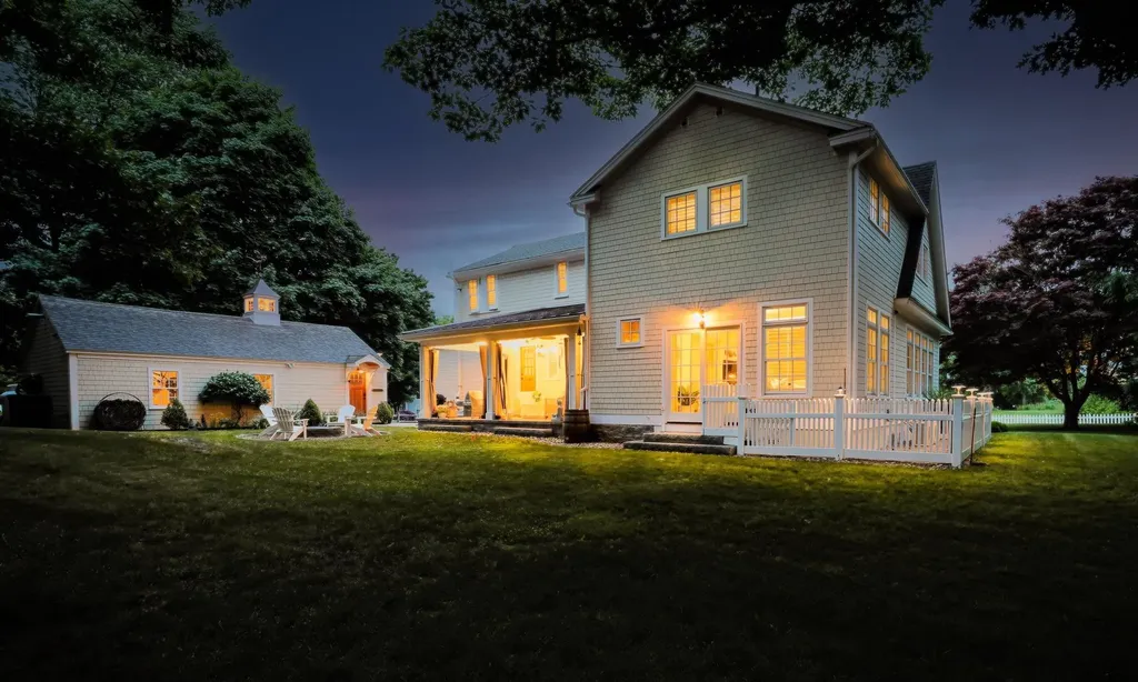 30 Gray Lodge Road Kittery ME 03904