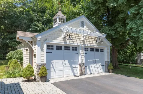 30 Gray Lodge Road Kittery ME 03904