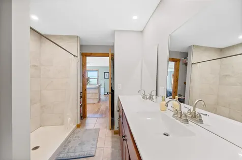 181 Levesque Drive Hyde Park VT 05655
