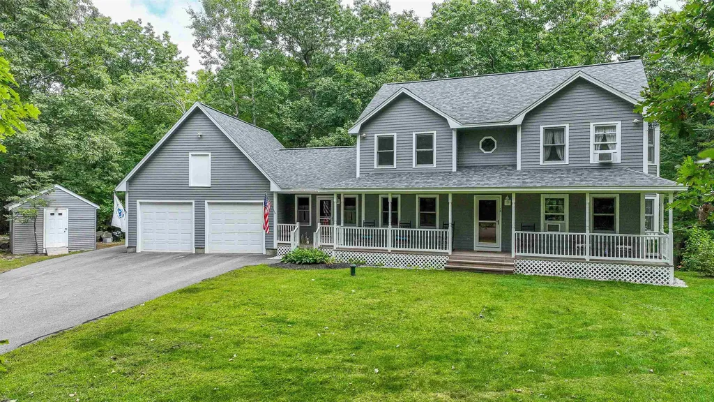 18 Robinson Road Bow NH 03304