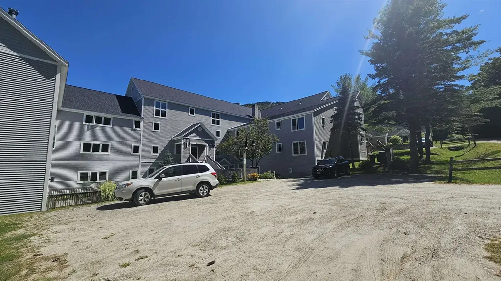 113 Trailside Condos Londonderry VT 05148