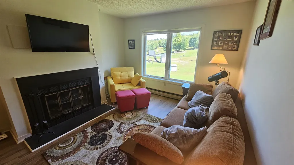 113 Trailside Condos Londonderry VT 05148