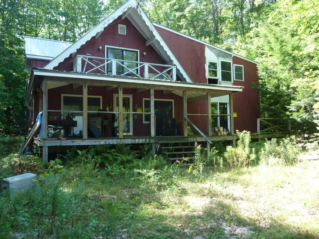 20 Whiting Road Ossipee NH 03814