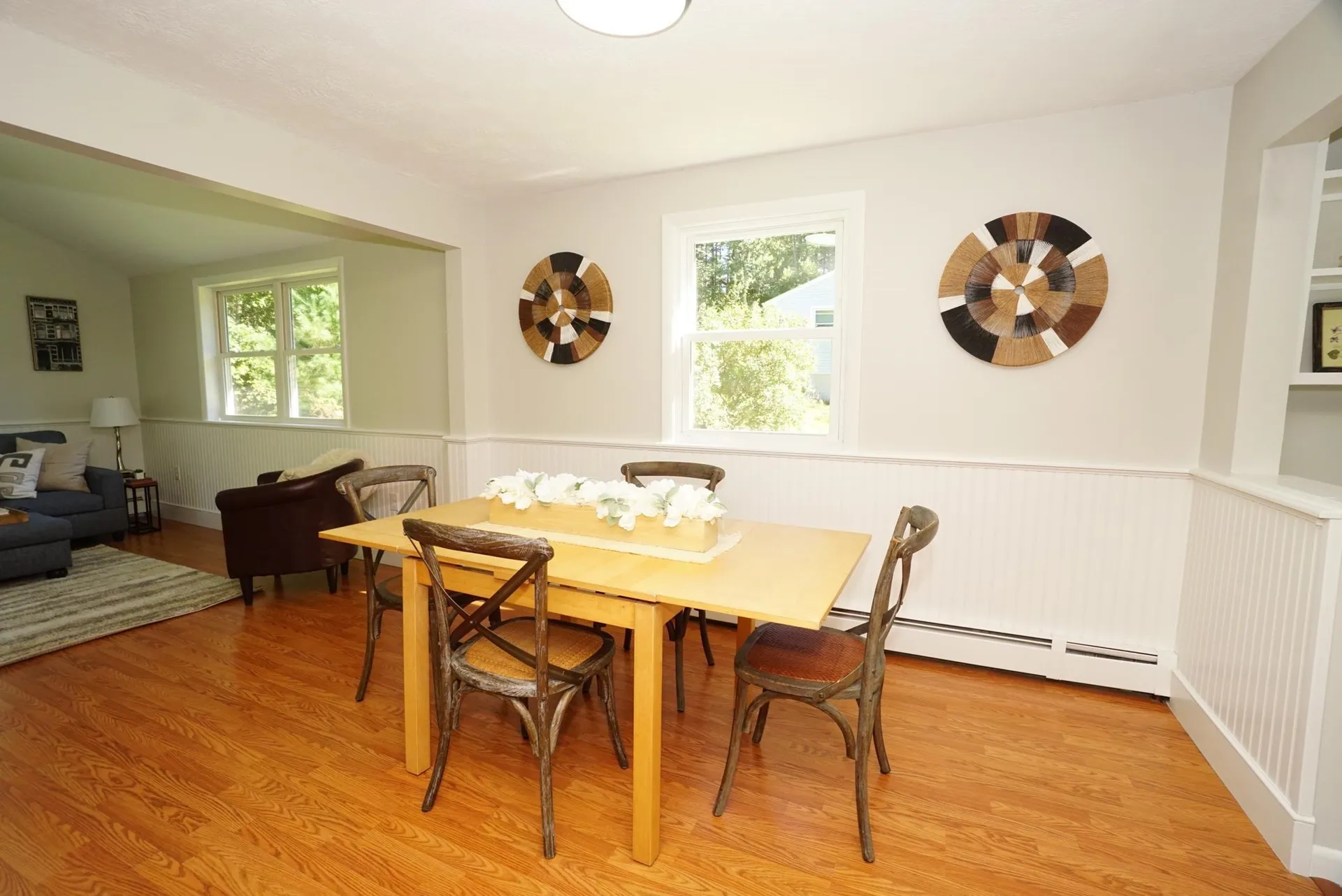 13 Overlook Avenue Londonderry NH 03053