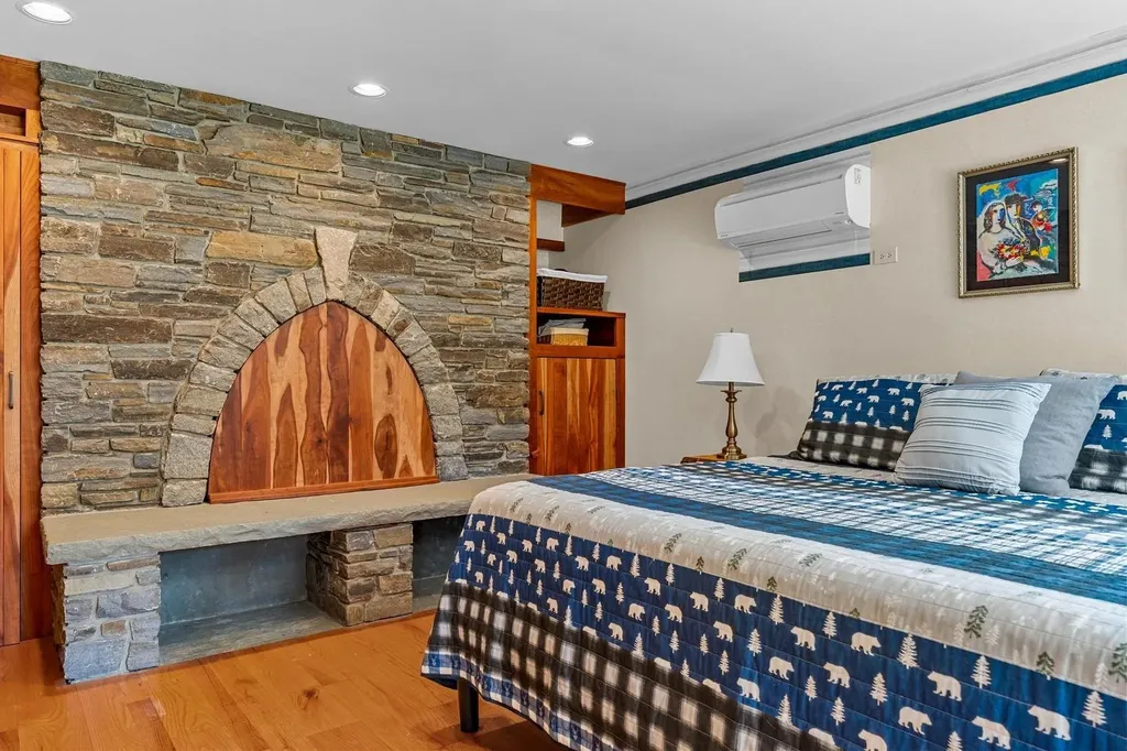 6171 Whipple Hollow Road Pittsford VT 05763