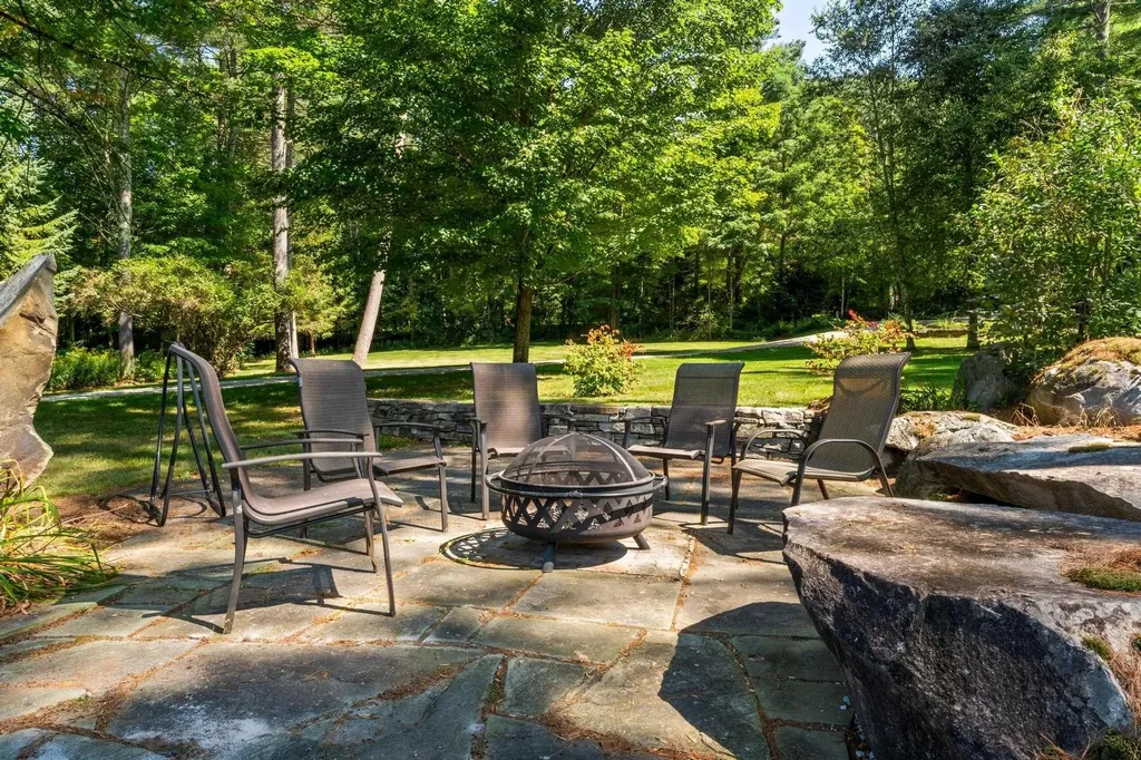 6171 Whipple Hollow Road Pittsford VT 05763