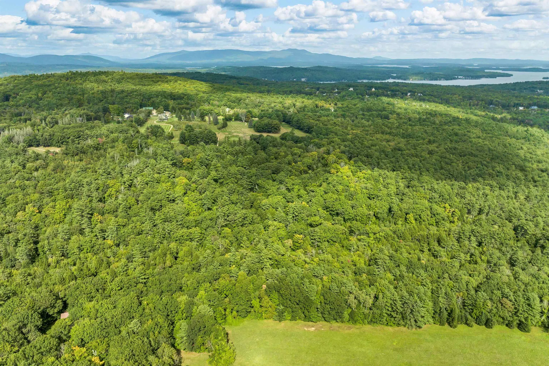 00 Livingston Road Meredith NH 03253