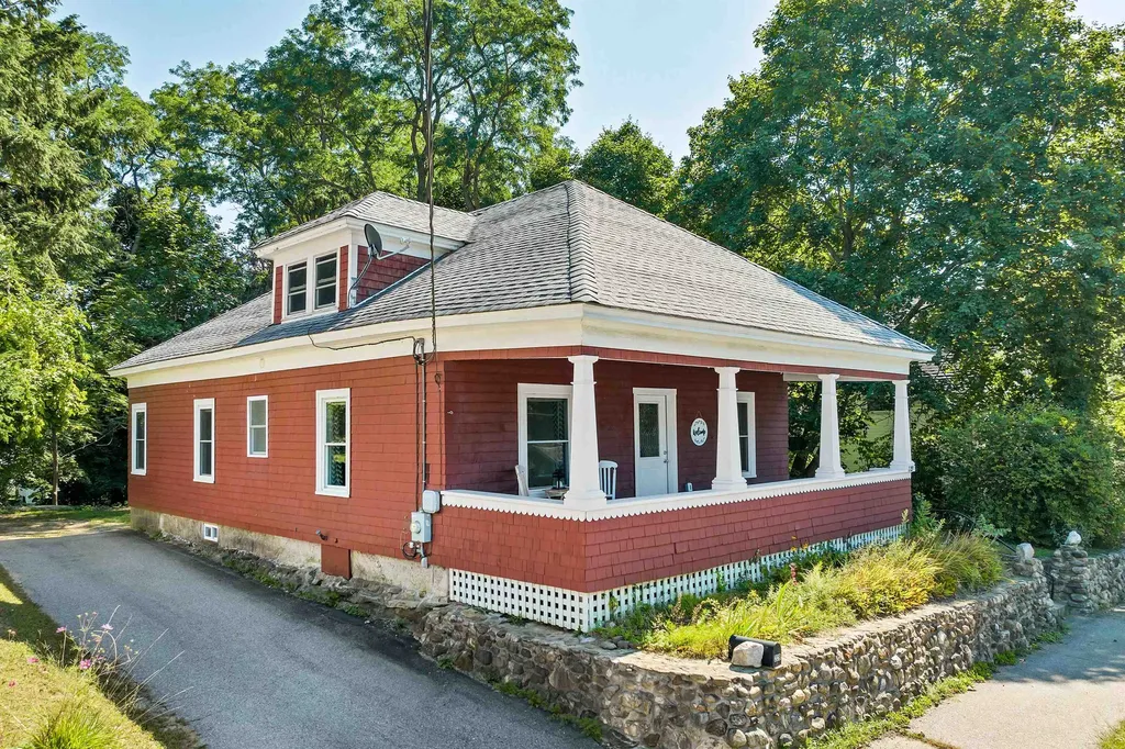 229 Elm Street Laconia NH 03246