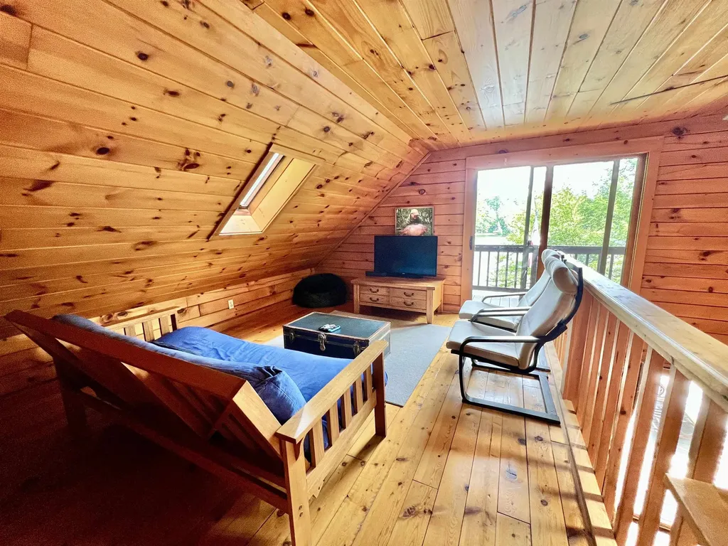 208 Lakeside Drive Haverhill NH 03785