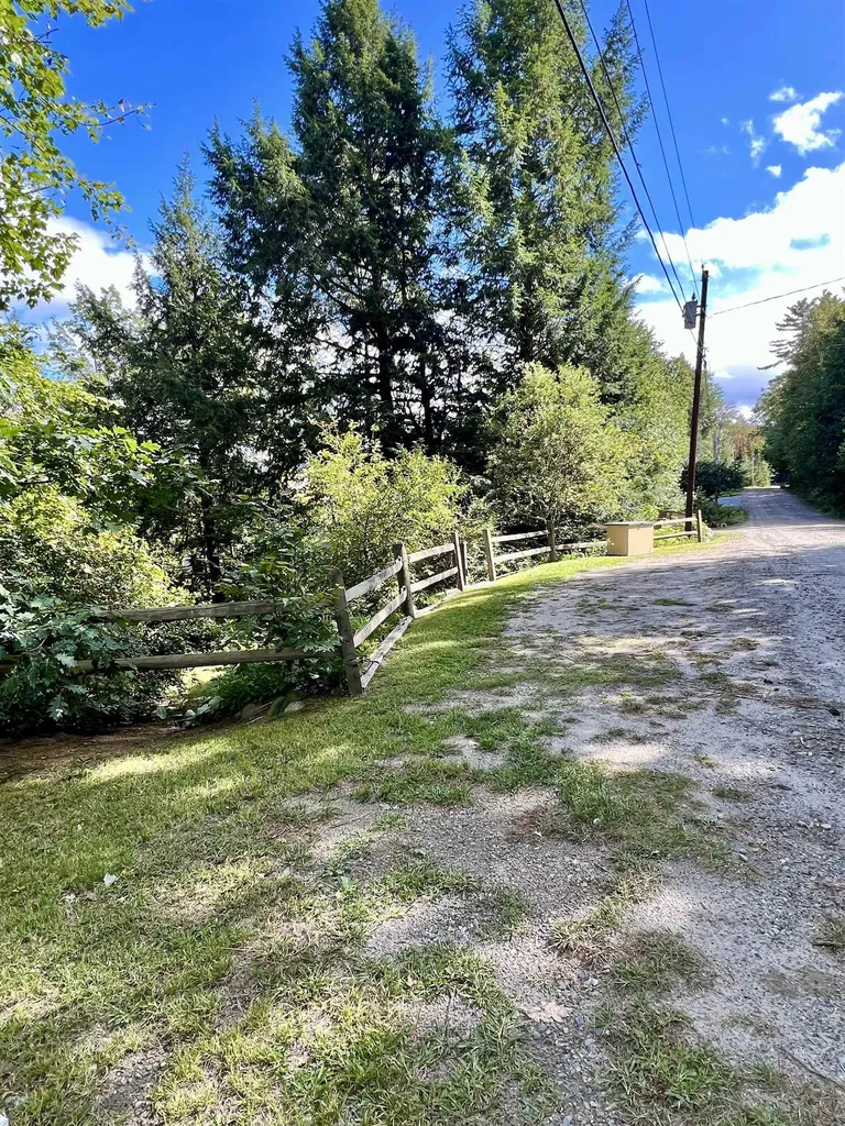 208 Lakeside Drive Haverhill NH 03785