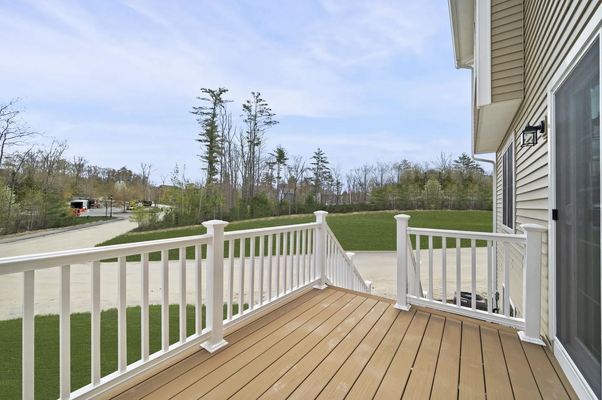 109 Centerwood Way Manchester NH 03102