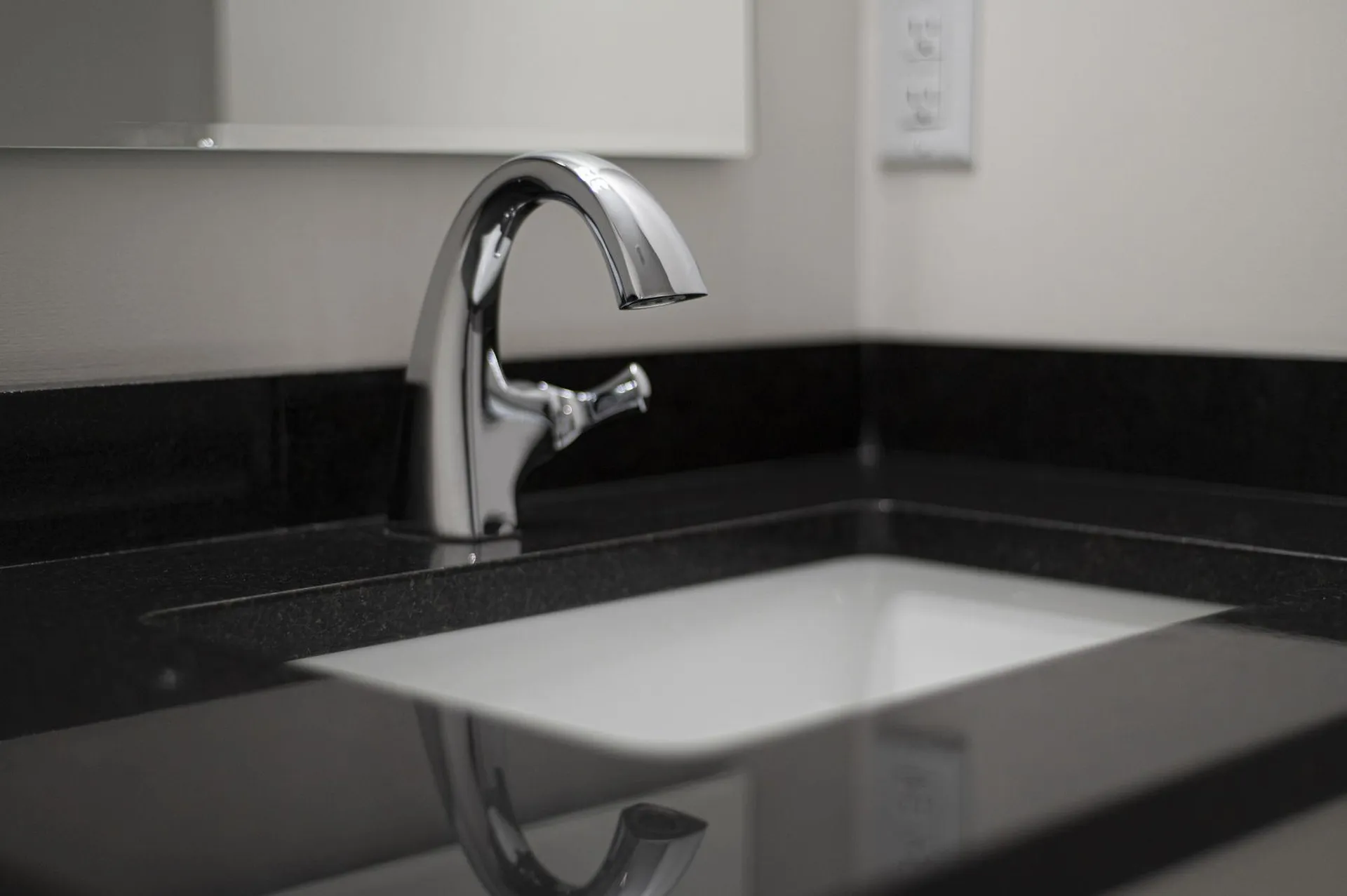 109 Centerwood Way Manchester NH 03102