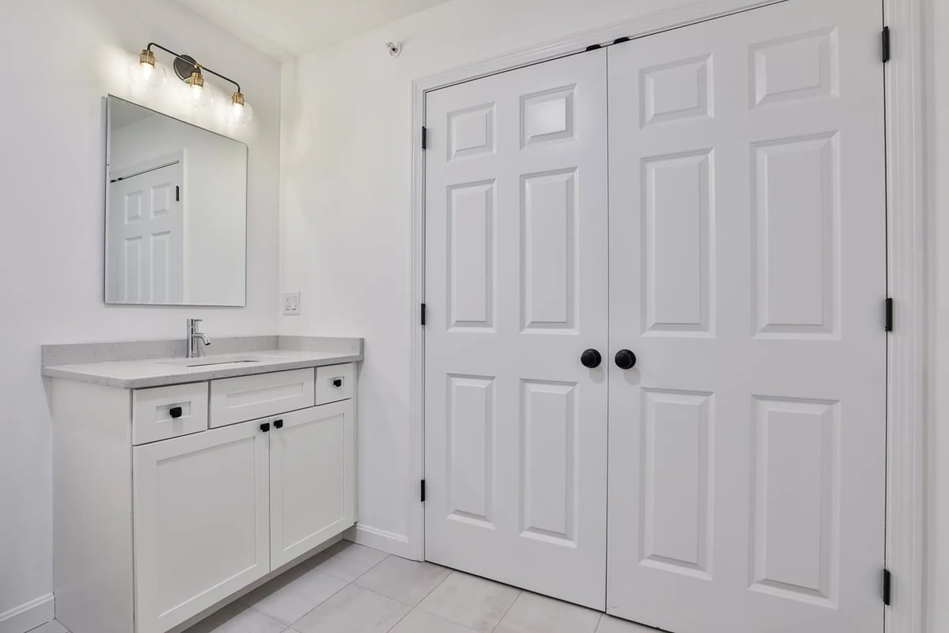 109 Centerwood Way Manchester NH 03102