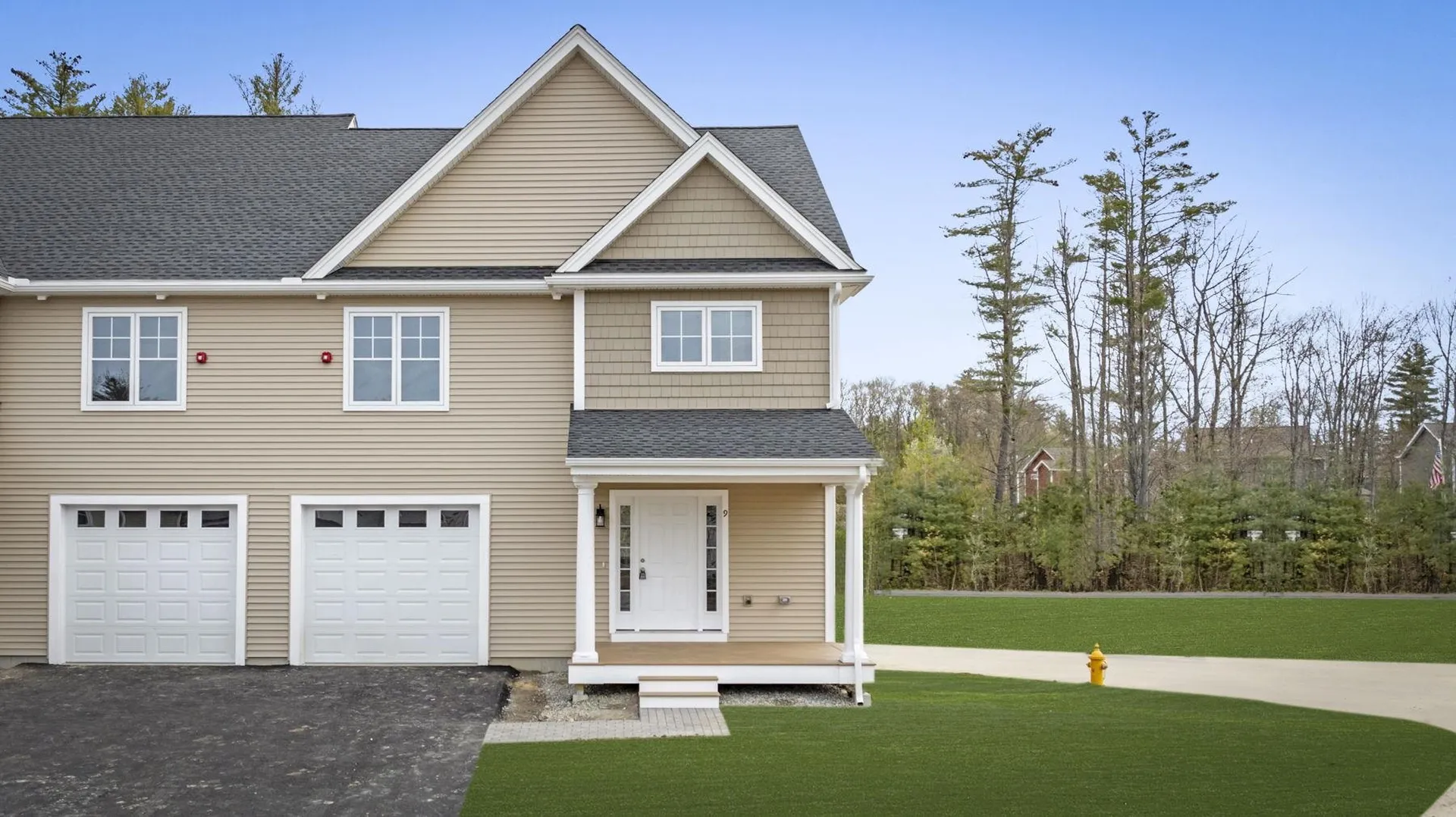 109 Centerwood Way Manchester NH 03102