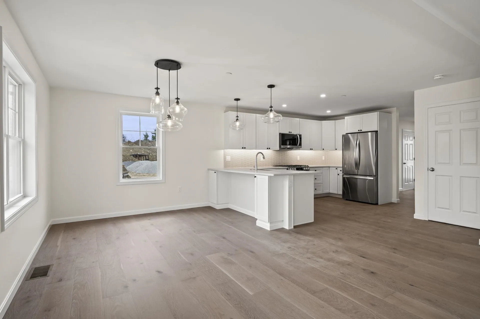 109 Centerwood Way Manchester NH 03102