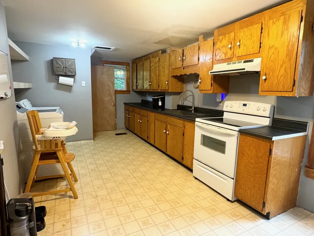 142 Highland Avenue Newport City VT 05855