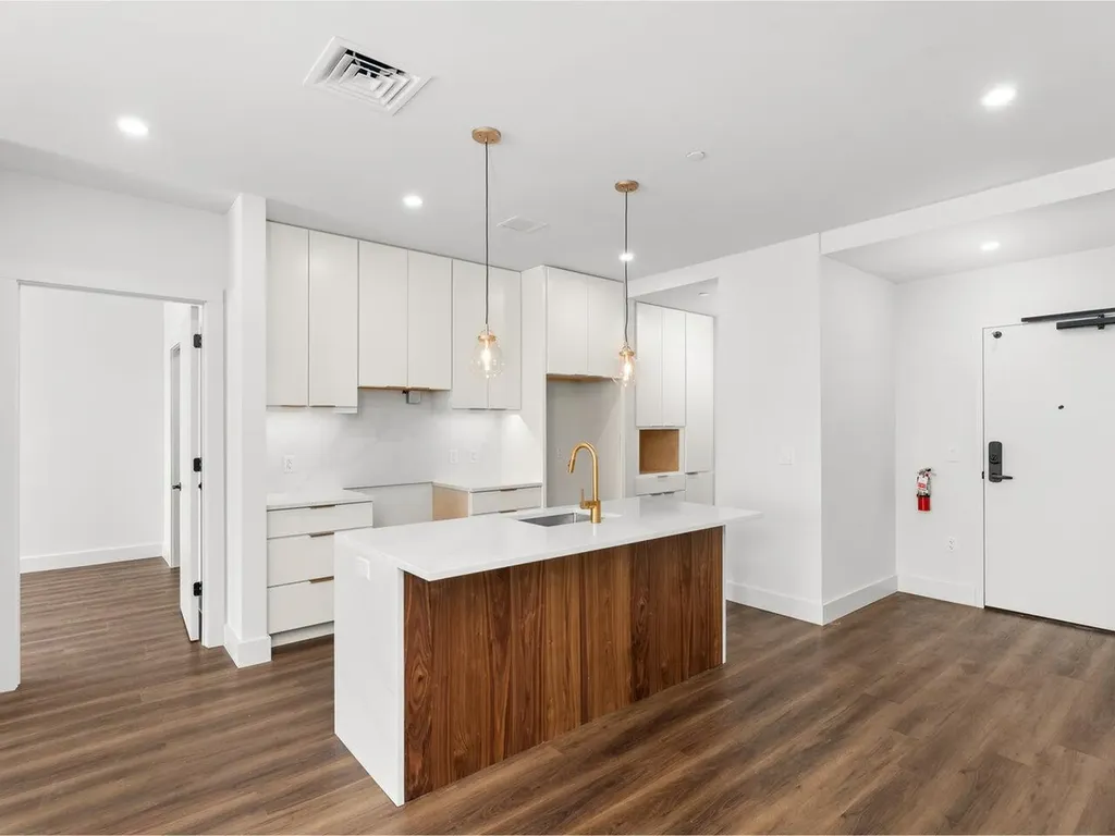 125 Cambrian Way Burlington VT 05401