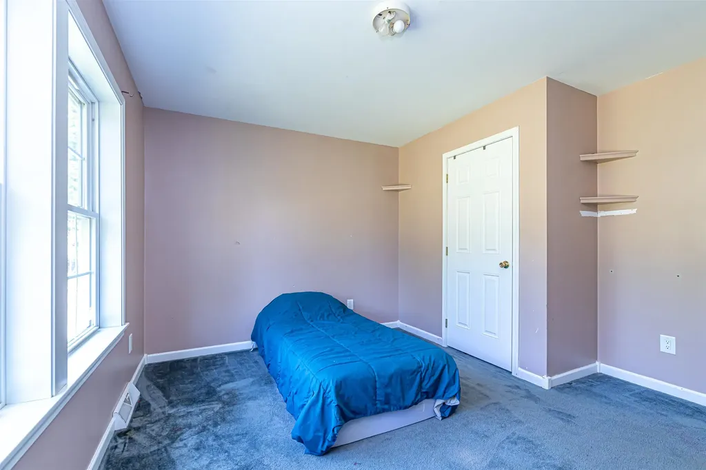 12 Klein Drive Salem NH 03079