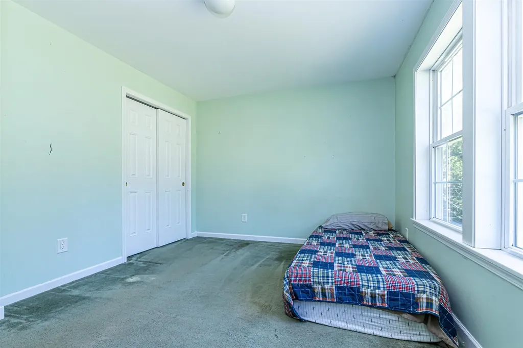 12 Klein Drive Salem NH 03079