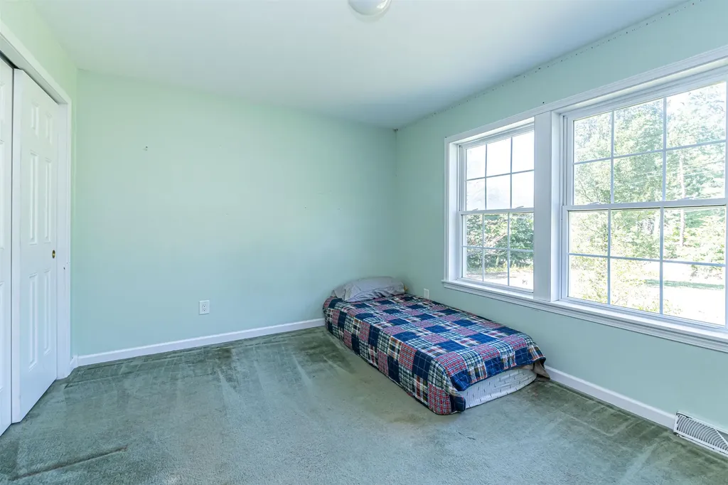 12 Klein Drive Salem NH 03079