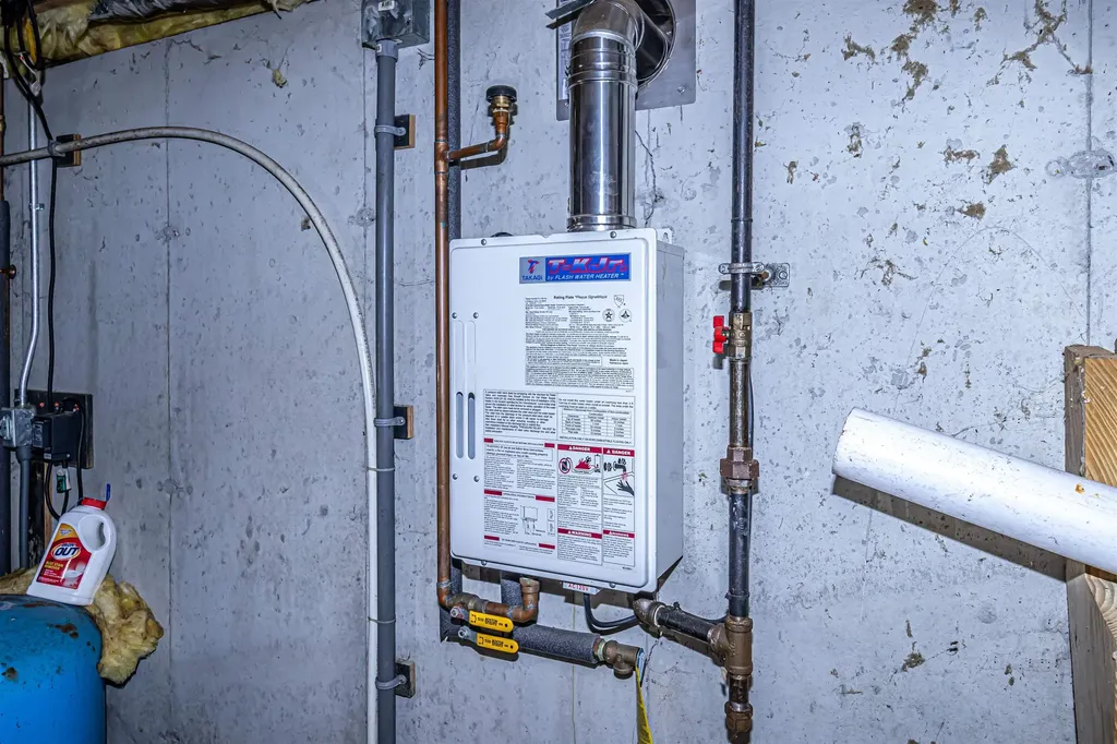 12 Klein Drive Salem NH 03079