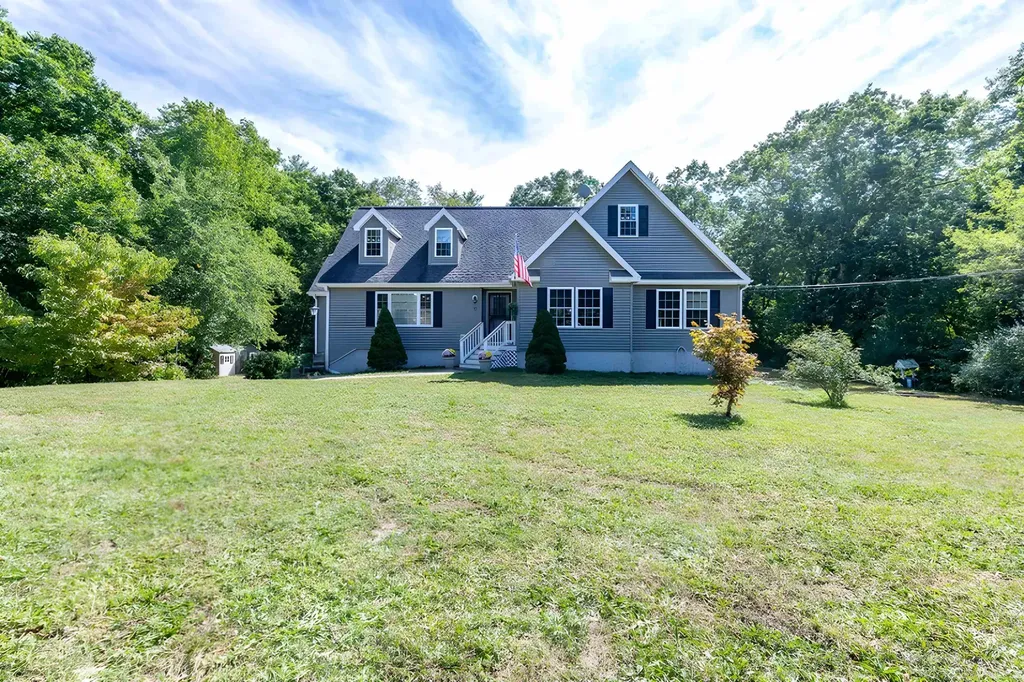 12 Klein Drive Salem NH 03079