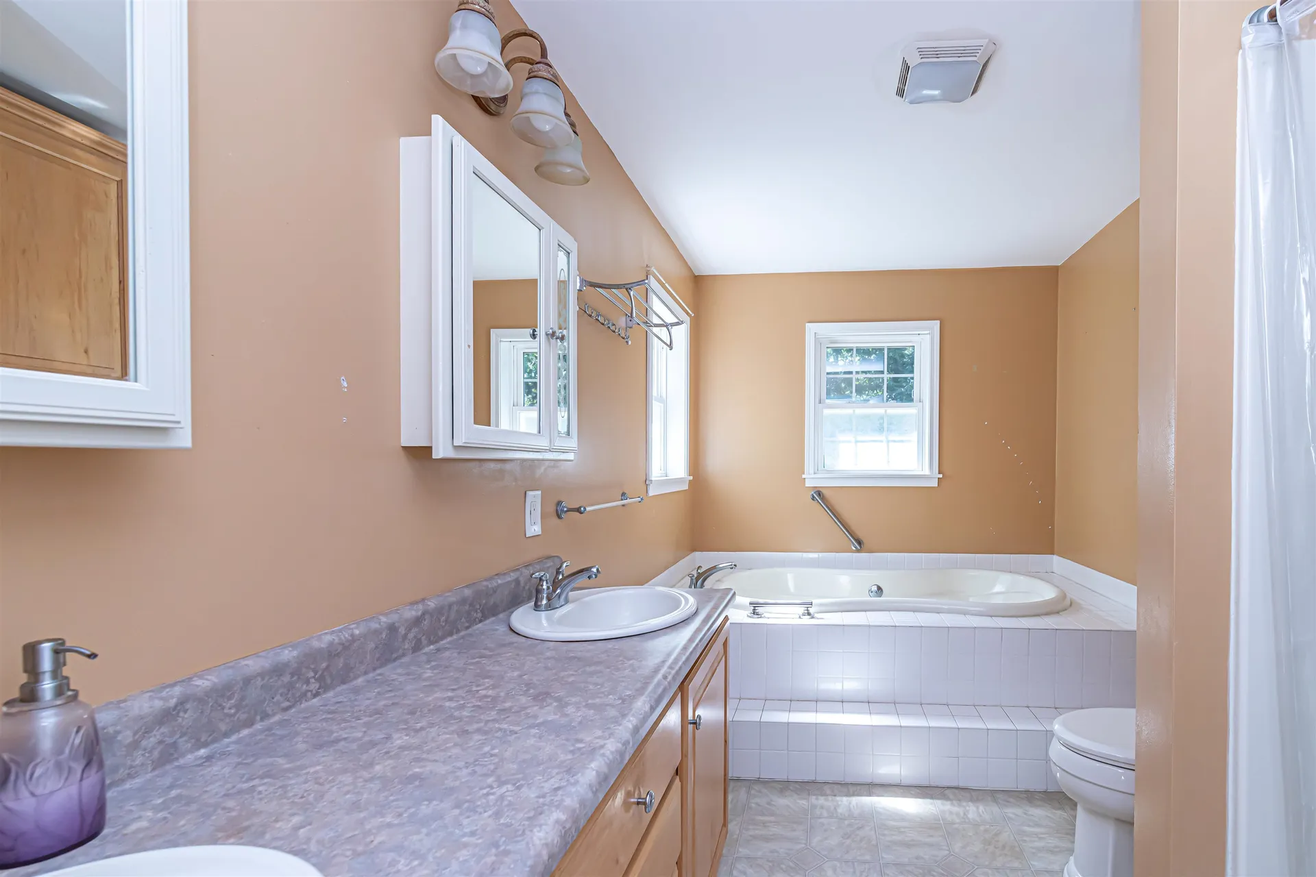 12 Klein Drive Salem NH 03079