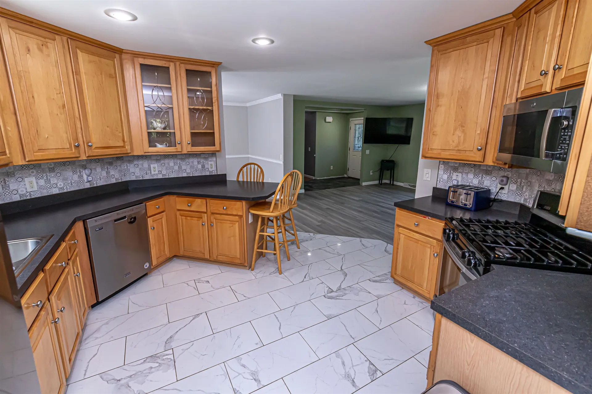 12 Klein Drive Salem NH 03079