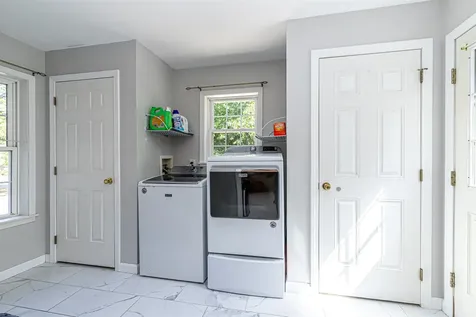 12 Klein Drive Salem NH 03079