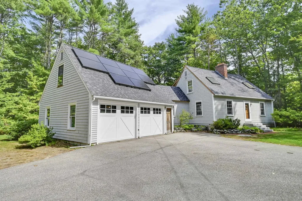 232 Ash Swamp Road Newmarket NH 03857