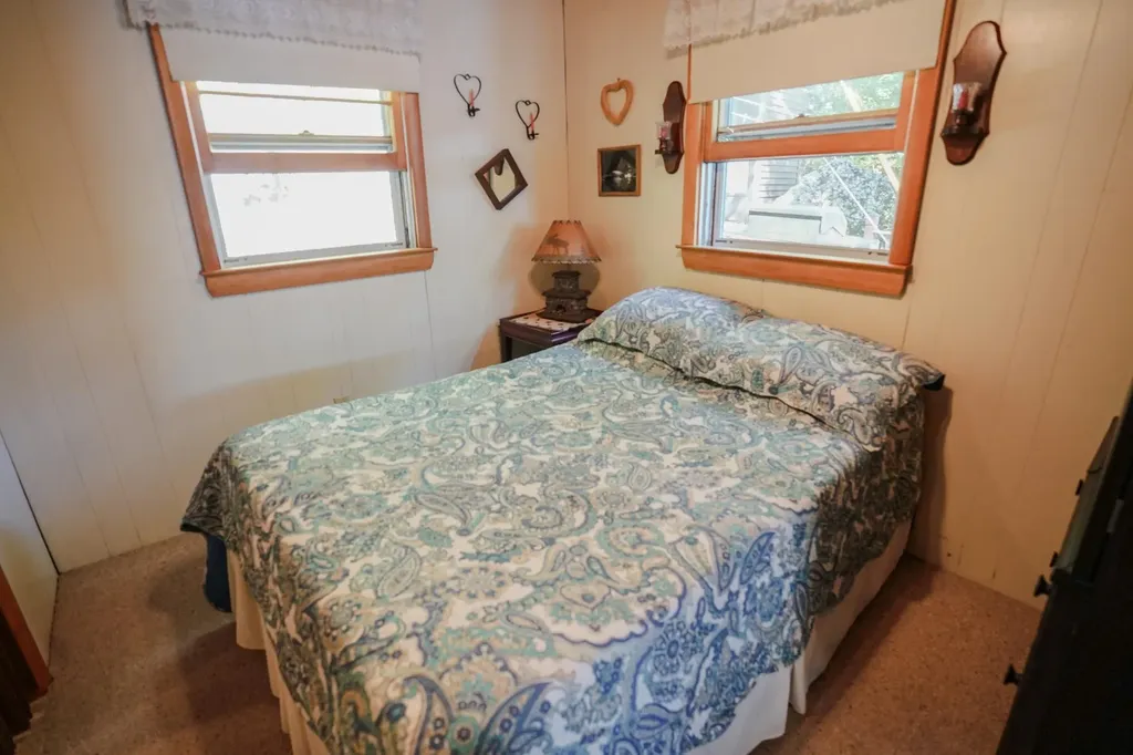 160 E Shore Drive Bradford NH 03221