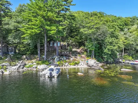 160 E Shore Drive Bradford NH 03221