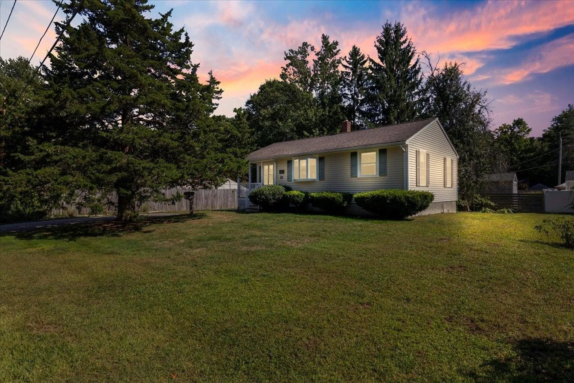 21 Douglass Way Exeter NH 03833