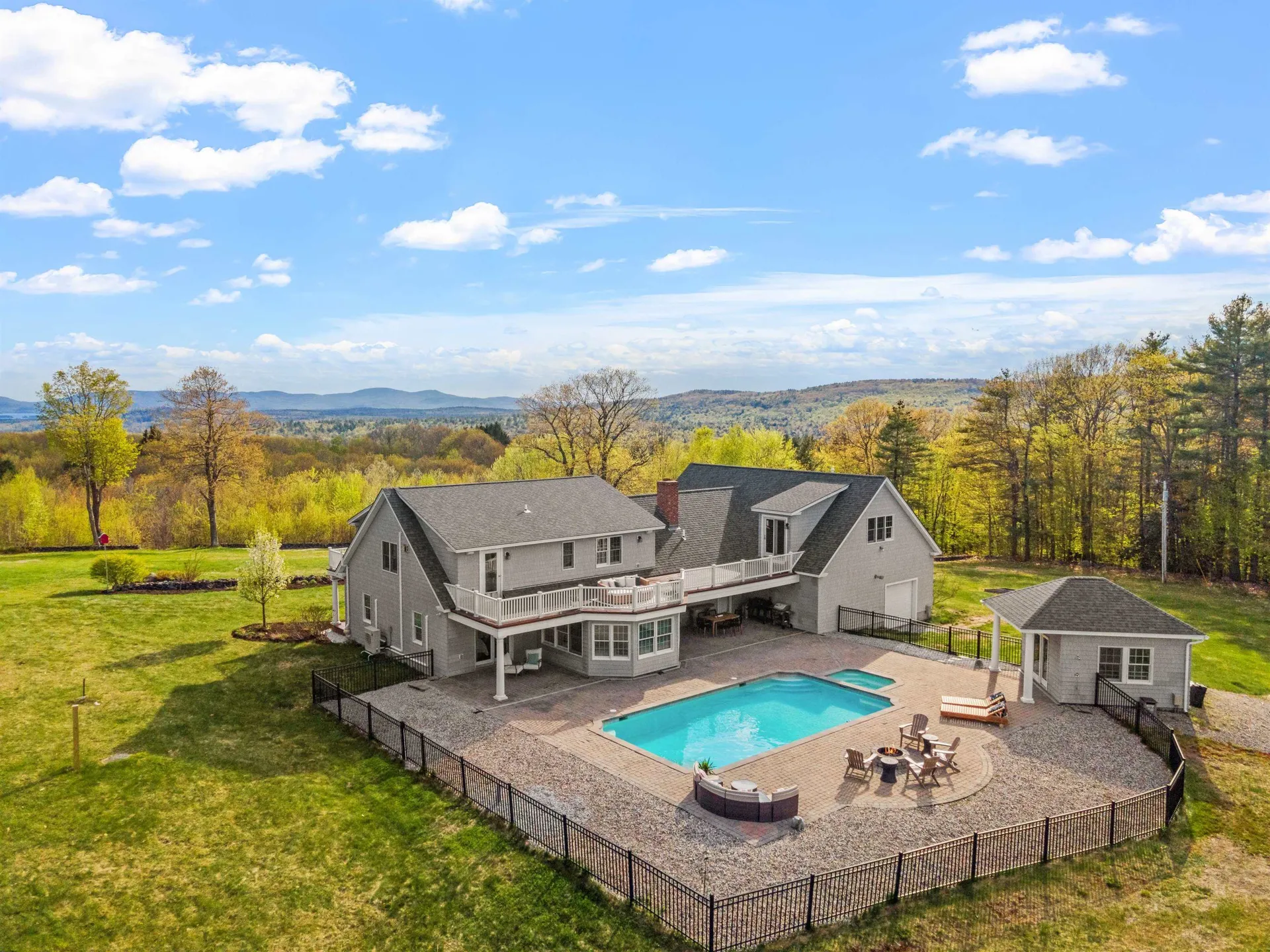33 Sky Lane Wolfeboro NH 03894