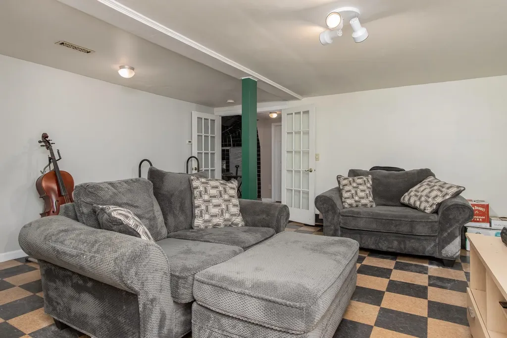 267 Meadow Road New Boston NH 03070